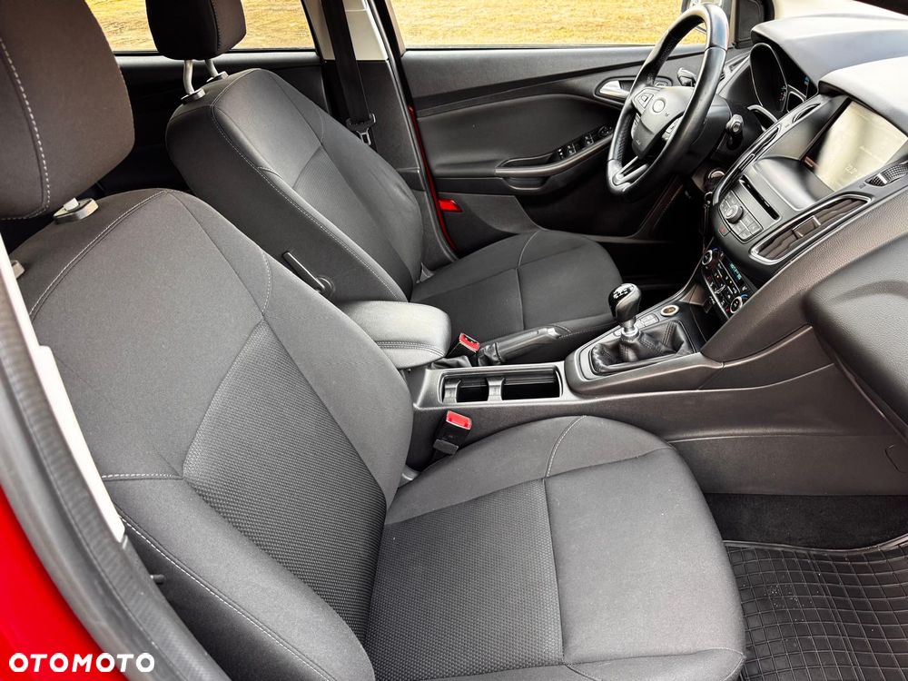 Ford Focus 1.0 EcoBoost Gold X (Edition) - 26