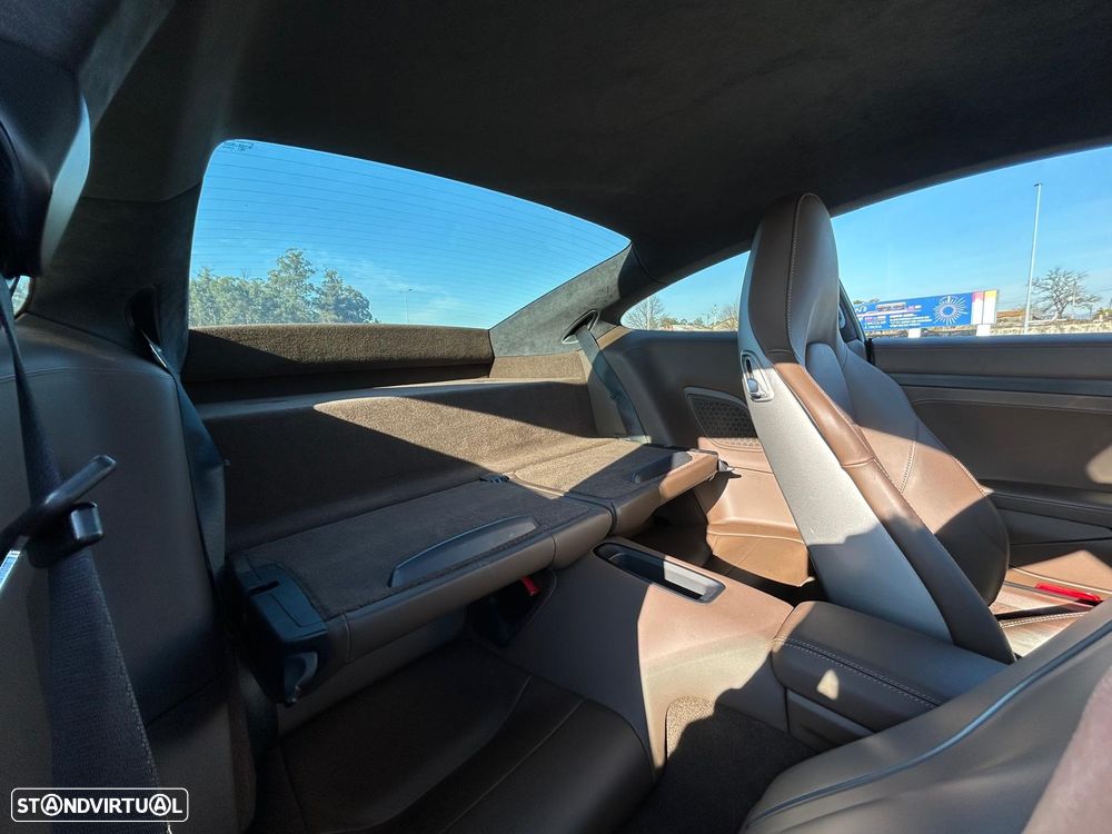 Porsche 911 Série F - 16