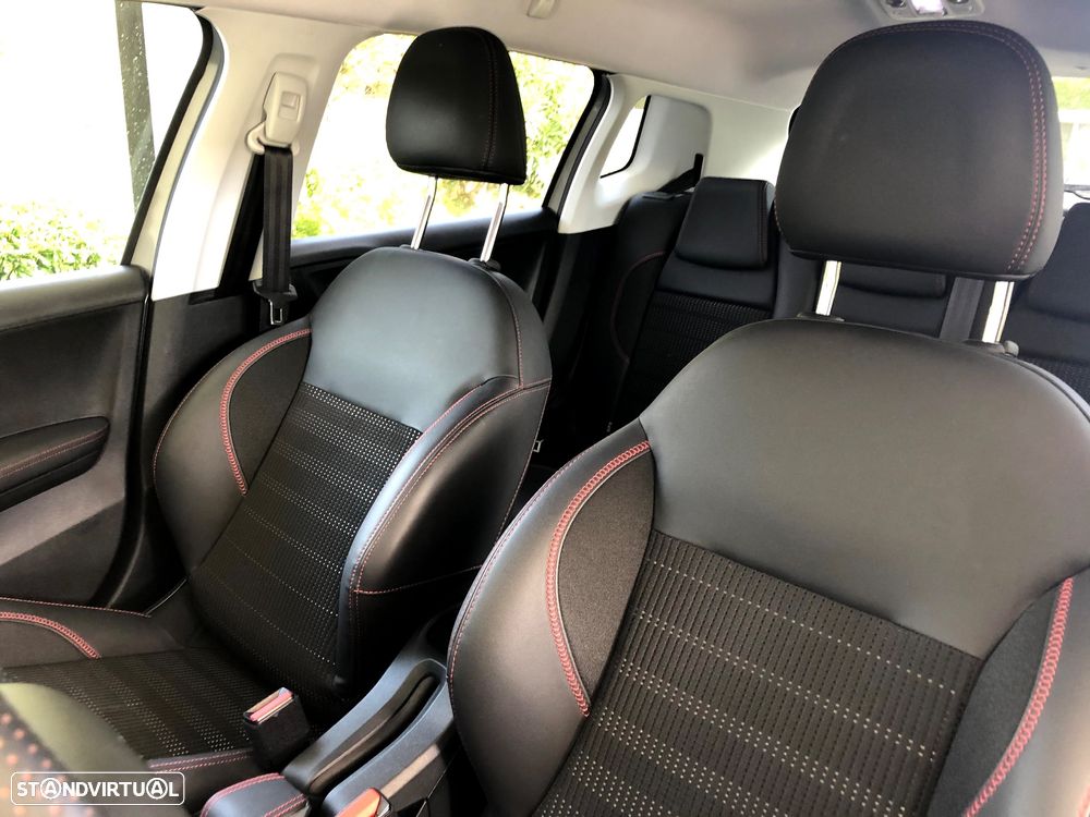 Peugeot 2008 1.2 PureTech GT Line EAT6 - 11