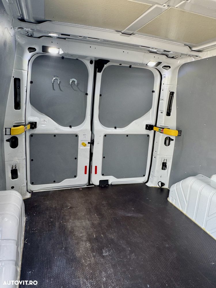 Ford Transit Custom DCIV 280 2.0 EcoBlue 130 CP L1H1 Trend - 17