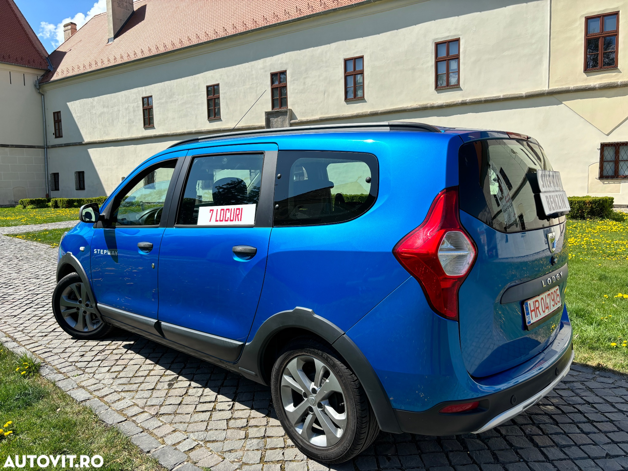 Dacia Lodgy 1.2 TCe Stepway - 9