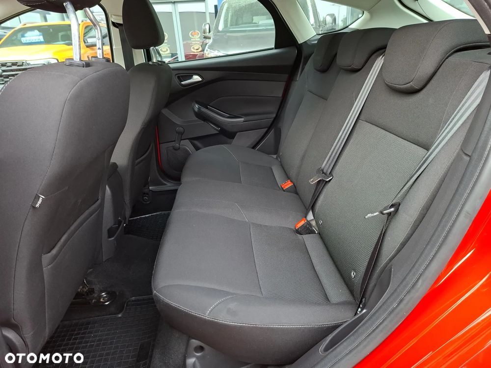 Ford Focus 1.6 Trend - 17