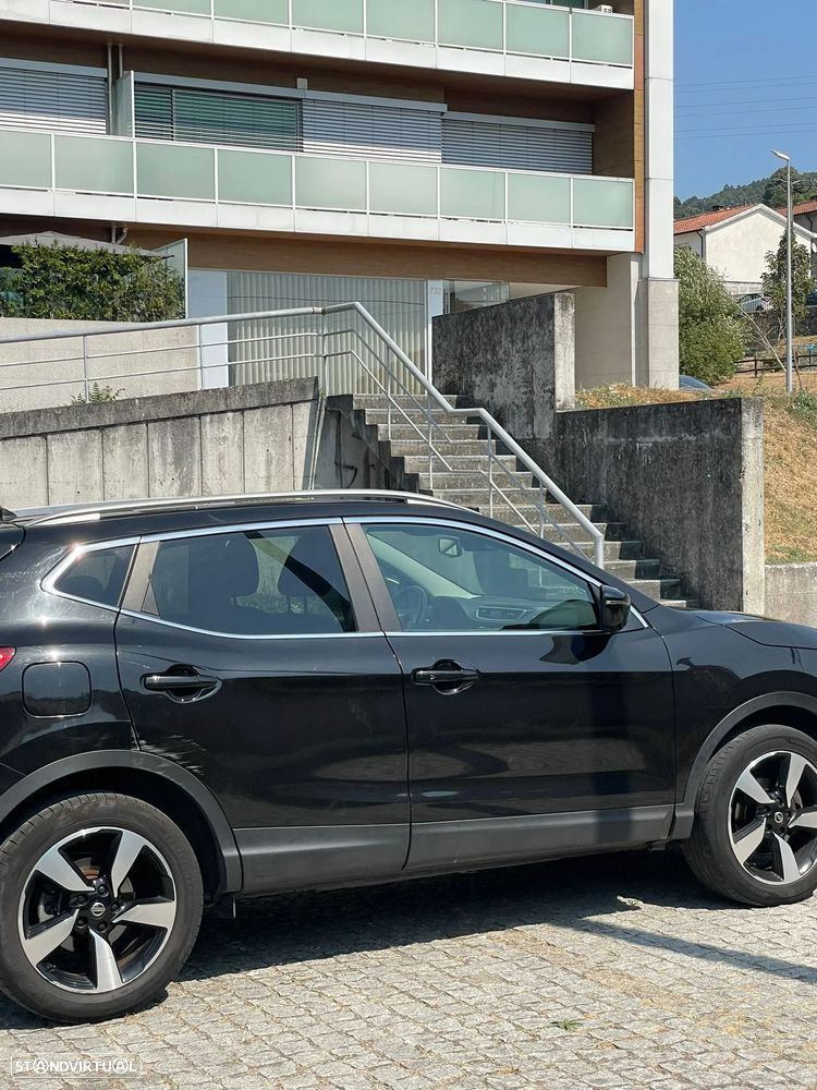 Nissan Qashqai 1.5 dCi N-Connecta - 9