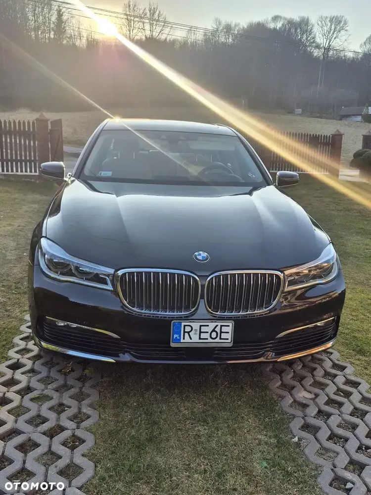 BMW Seria 7 750i xDrive Edition Exclusive - 4
