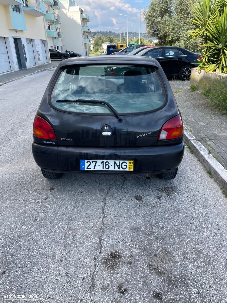 Ford Fiesta 1.25 Techno - 4
