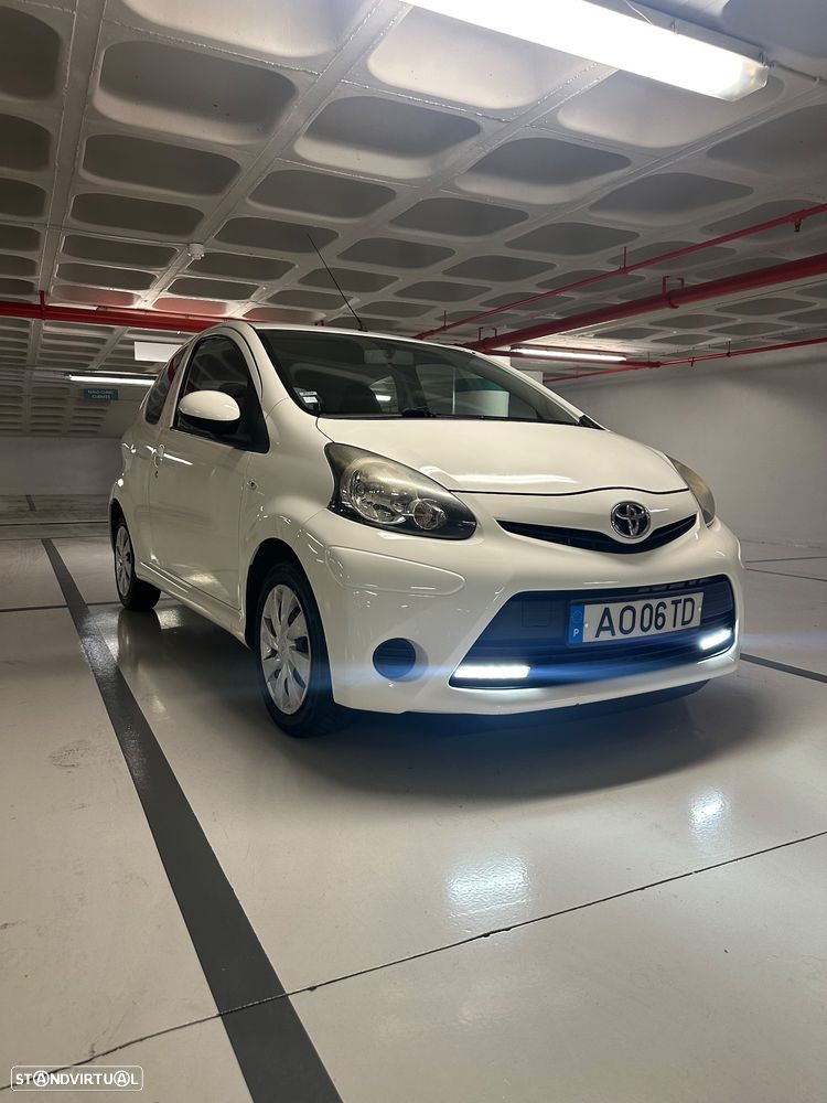 Toyota Aygo 1.0 + AC - 3