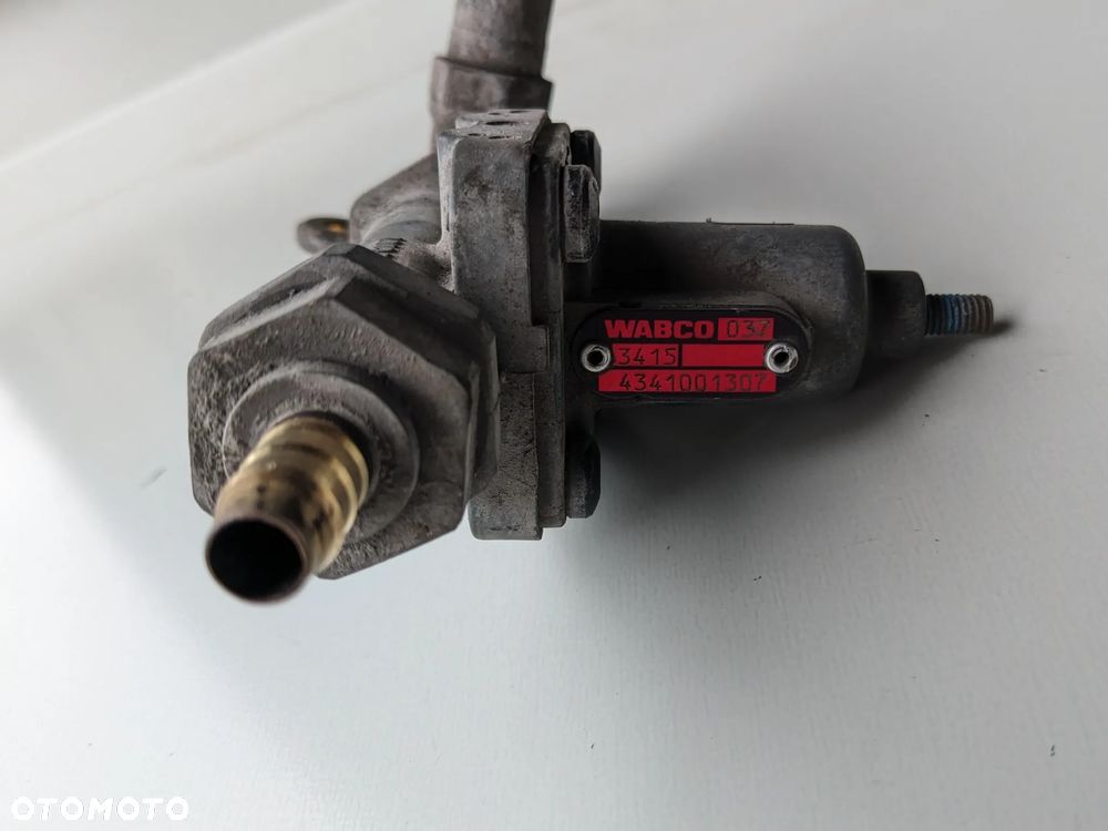 ZAWÓR PRZEPŁYWOWY WABCO VOLVO FH 4341001307 - 2