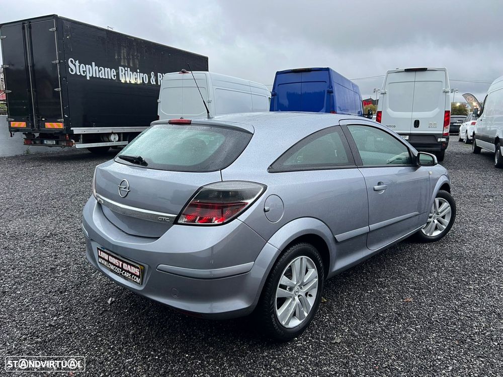 Opel Astra GTC 1.3 CDTI - 4