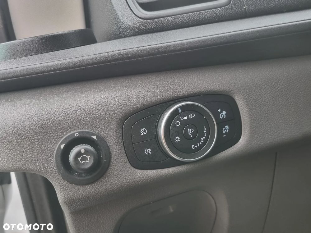 Ford Transit - 24