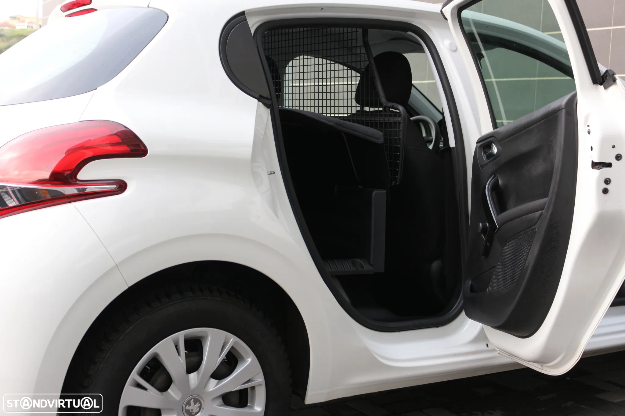 Peugeot 208 PREMIUM PACK 100CV - 34