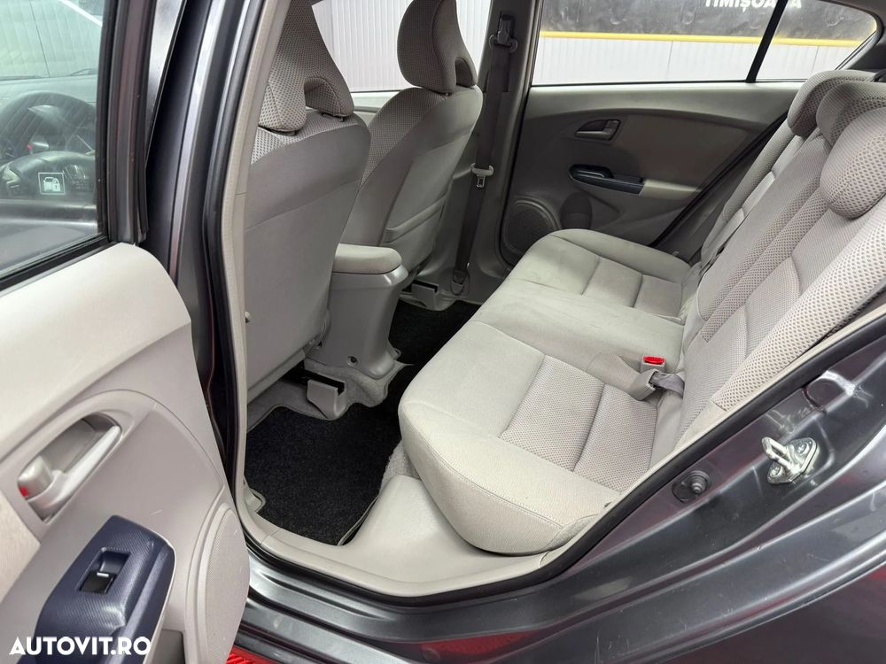 Honda Insight 1.3 - 14