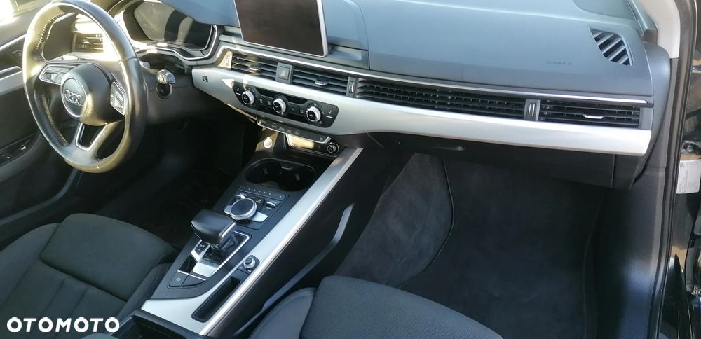 Audi A4 Avant 2.0 TDI Design S tronic - 18