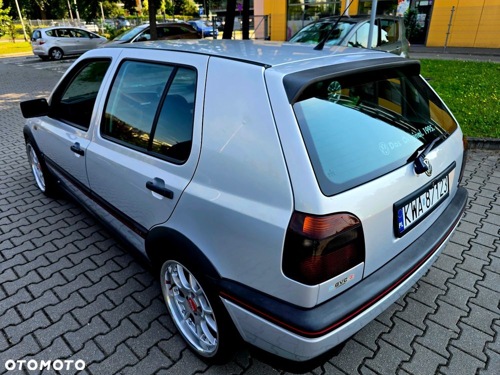 Volkswagen Golf - 13