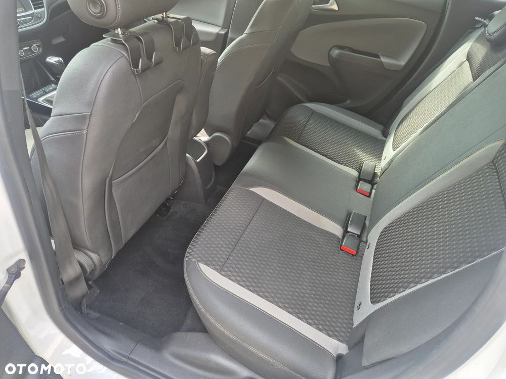 Opel Crossland X 1.2 T Enjoy S&S - 10