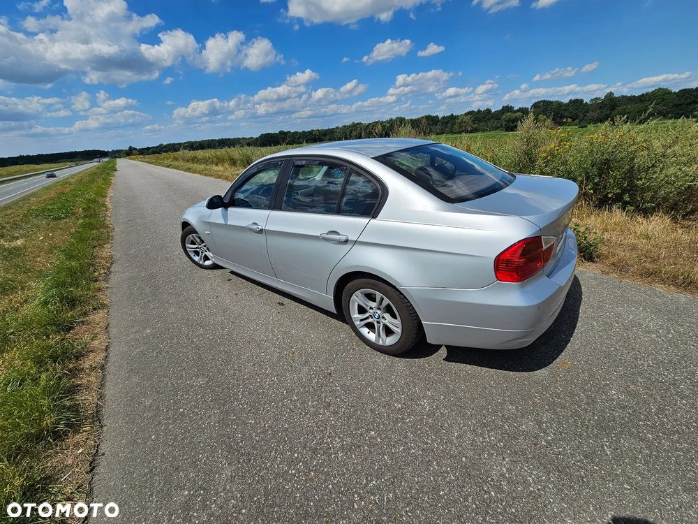 BMW Seria 3 318d DPF - 3