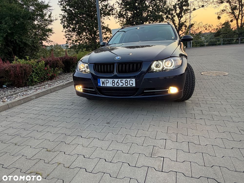 BMW Seria 3 320d - 3