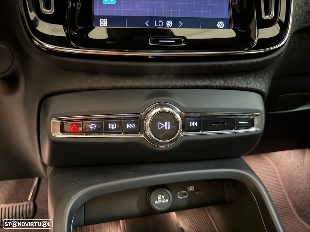 Volvo C40 Recharge Core - 22