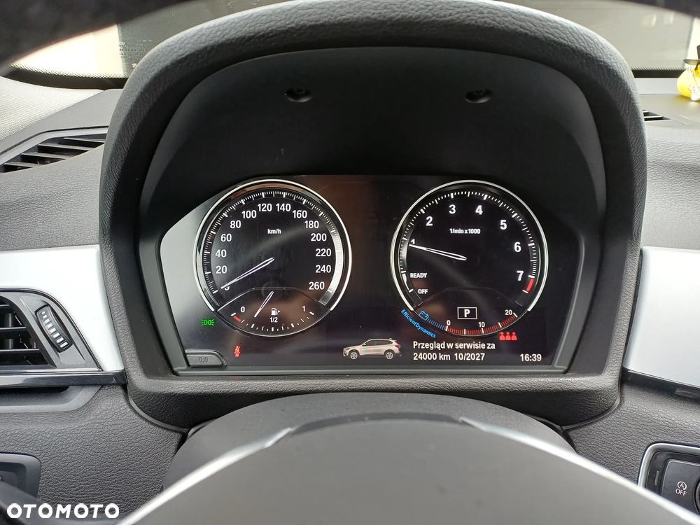 BMW X1 sDrive18i - 26