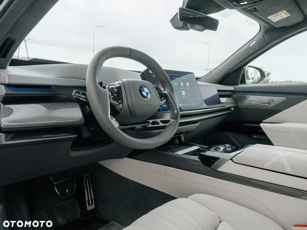 BMW Seria 7 - 8