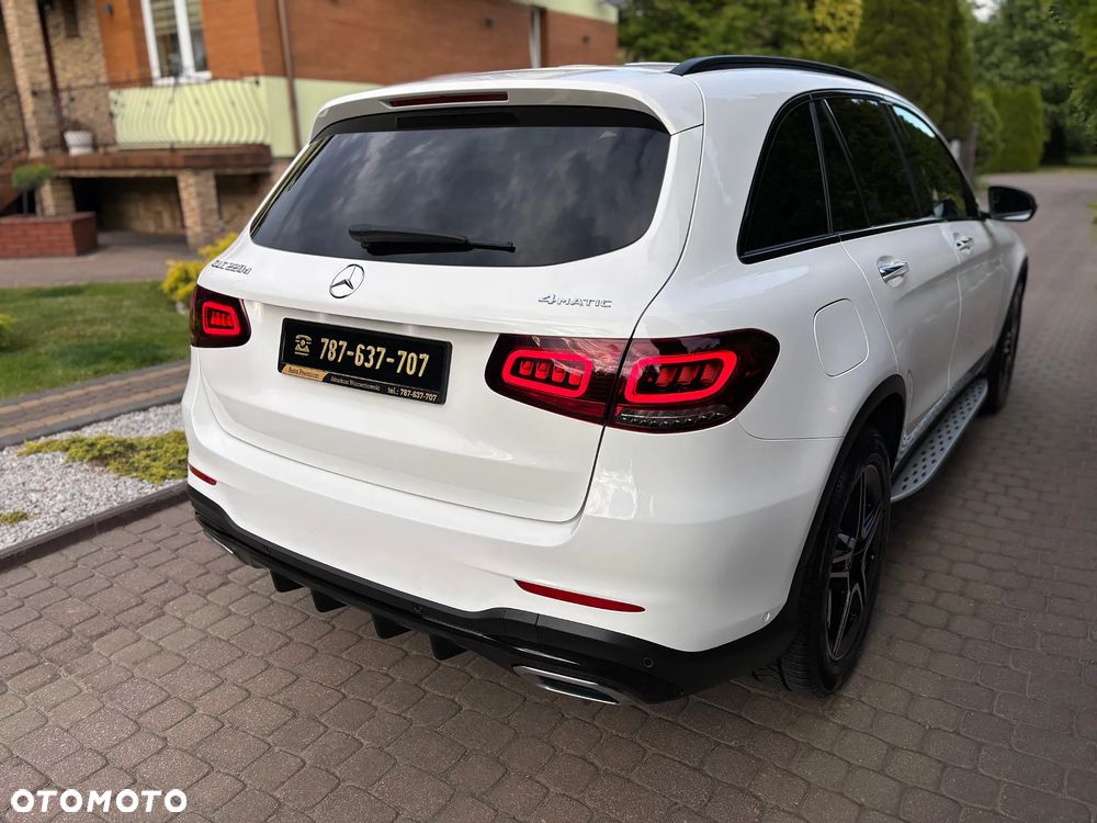 Mercedes-Benz GLC 220 d 4Matic 9G-TRONIC AMG Line - 2