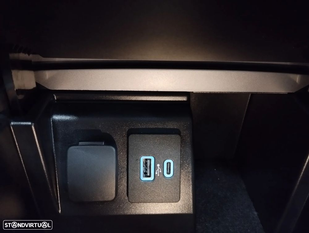 Ford Explorer 3.0 EcoBoost PHEV ST-Line - 49