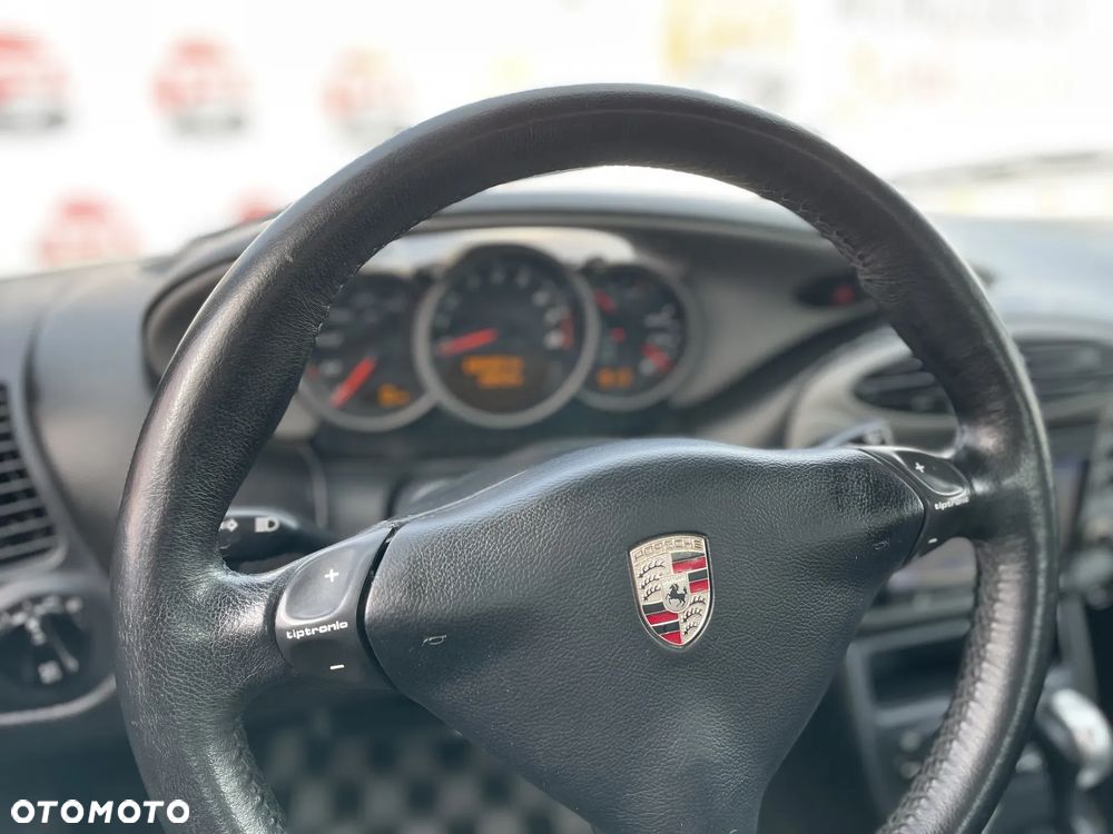 Porsche Boxster - 14