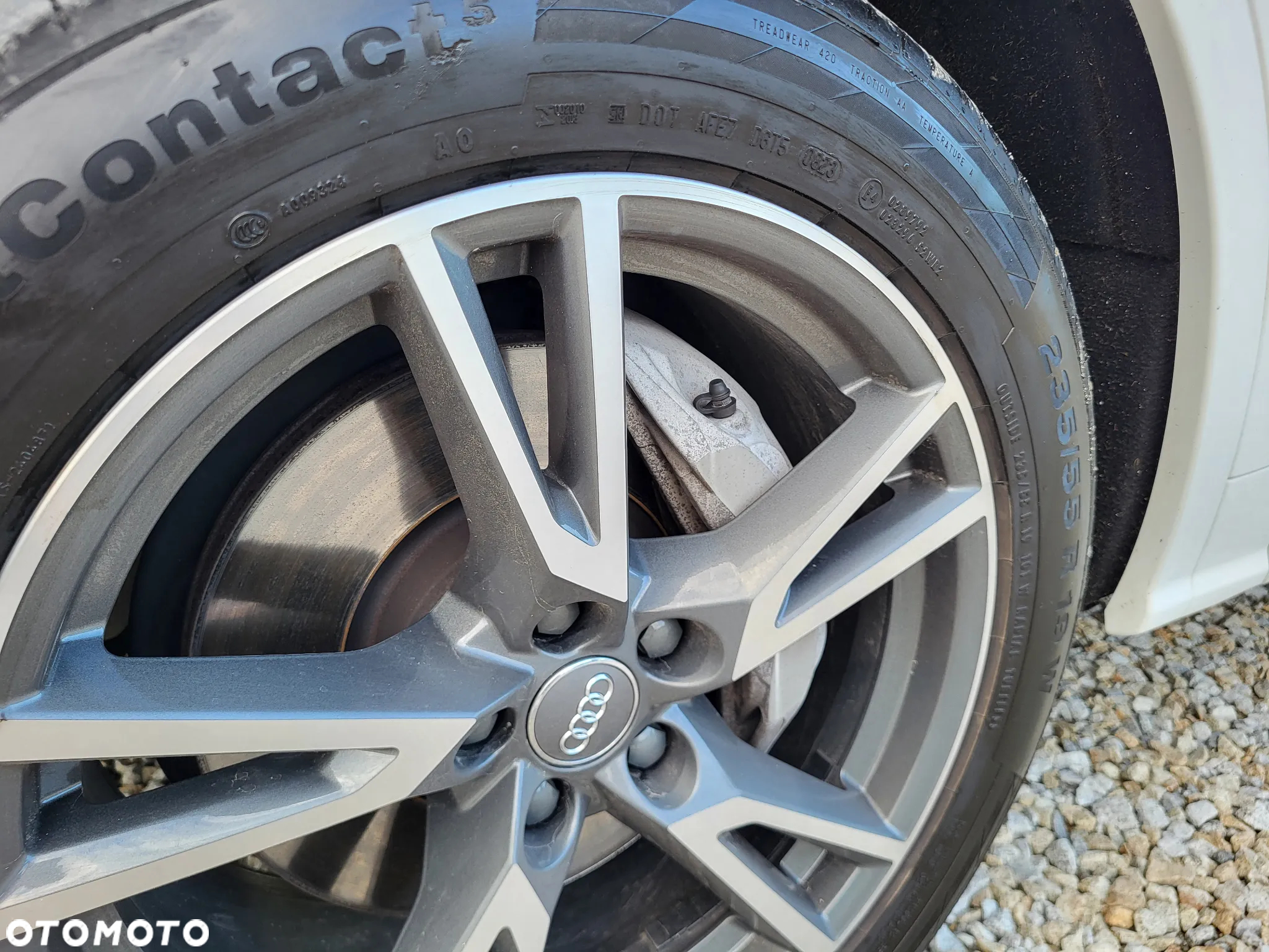 Audi Q5 55 TFSIe quattro S tronic S line business - 27
