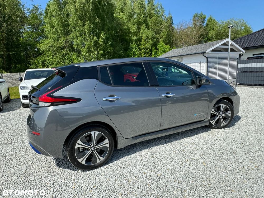 Nissan Leaf 40 kWh TEKNA - 19