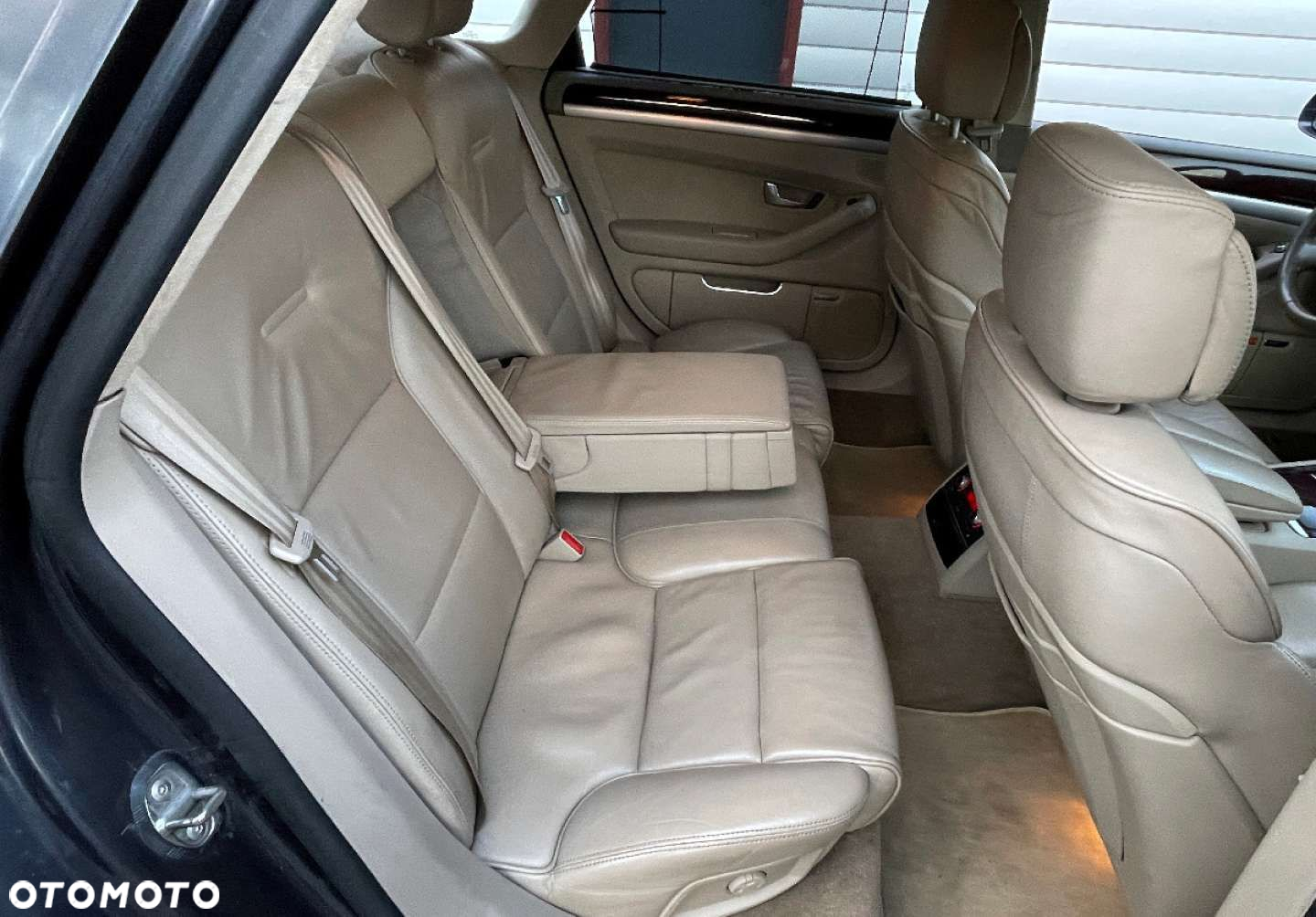 Audi A8 - 15