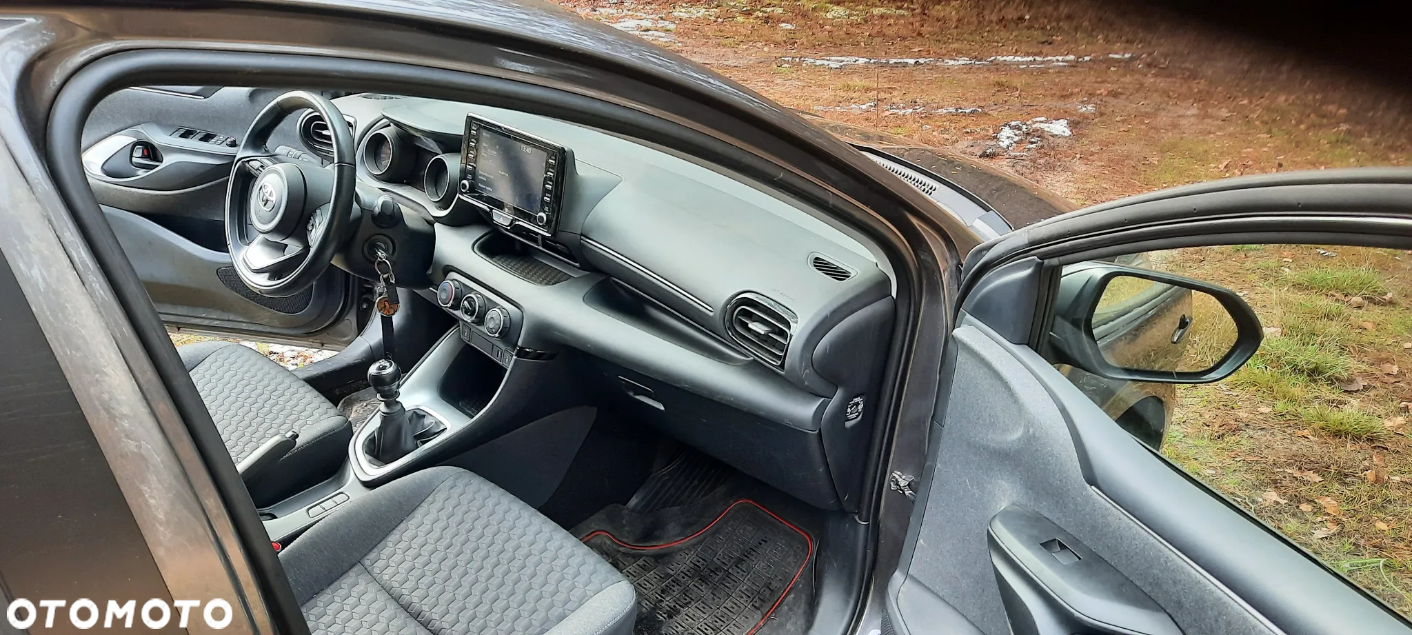 Toyota Yaris - 8