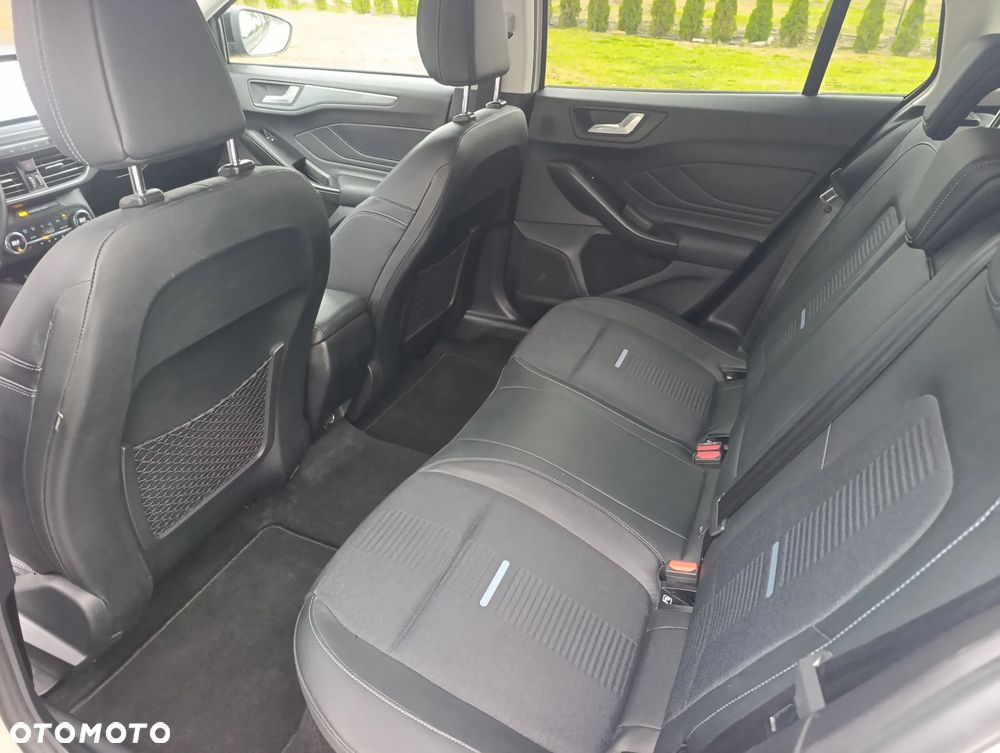 Ford Focus 2.0 EcoBlue Active - 14