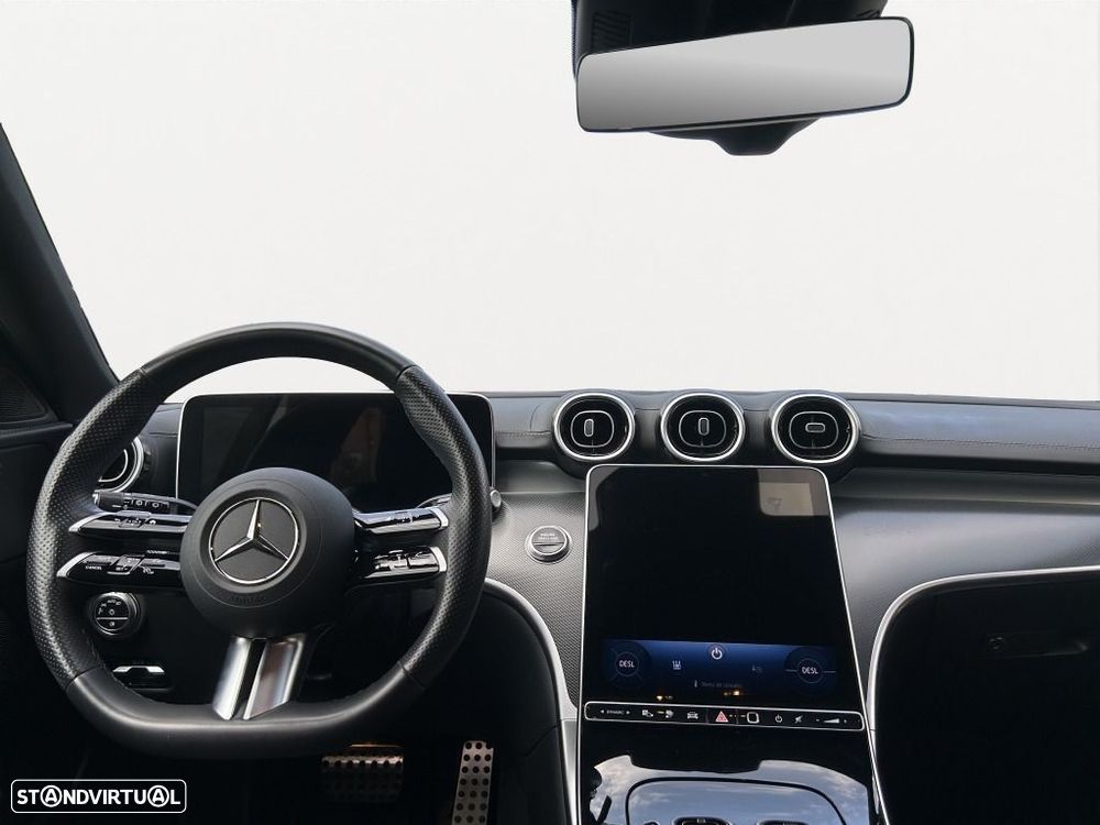 Mercedes-Benz C 300 — fotografia 11