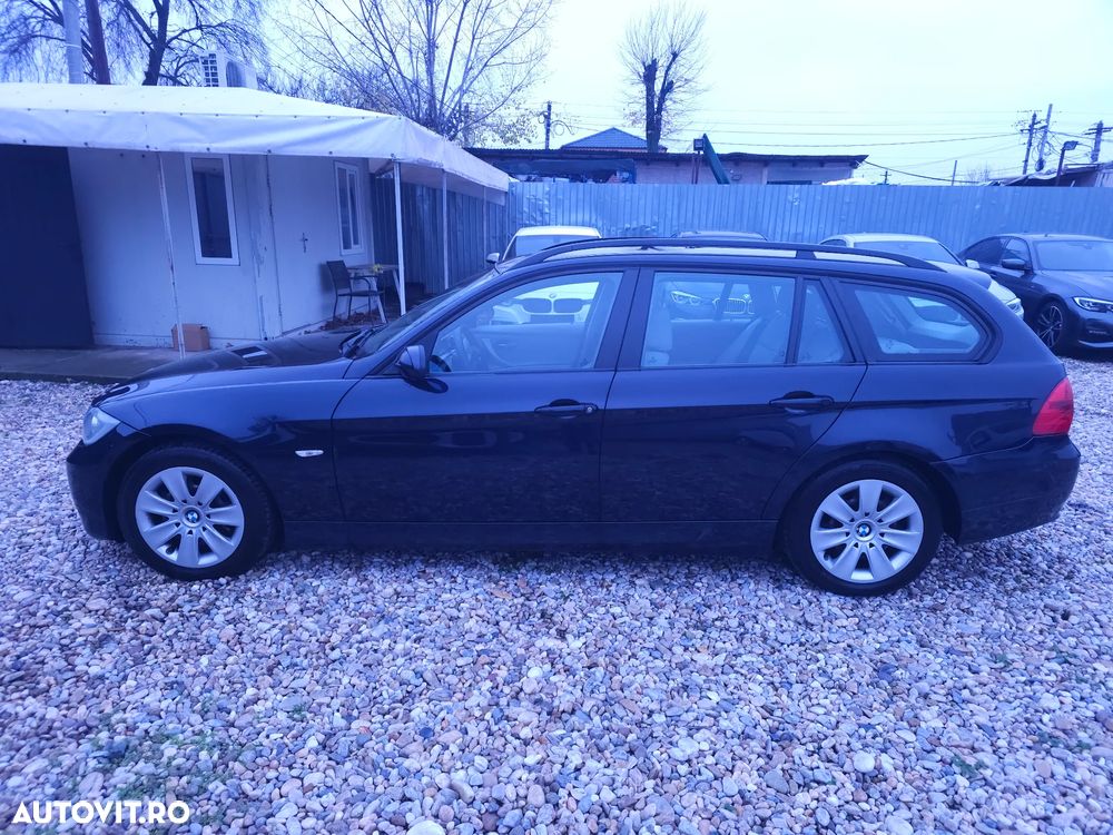 BMW Seria 3 320d Touring - 10