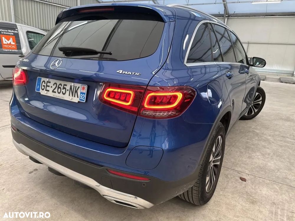 Mercedes-Benz GLC 300 e 4MATIC - 19
