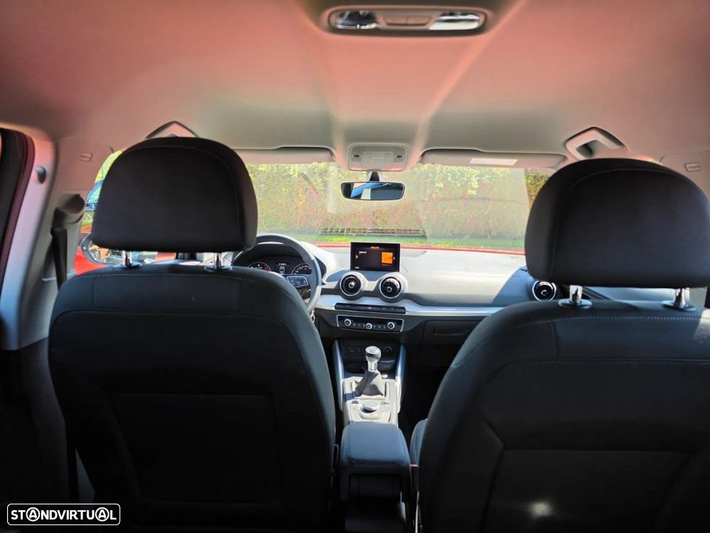Audi Q2 1.6 TDI Design - 7