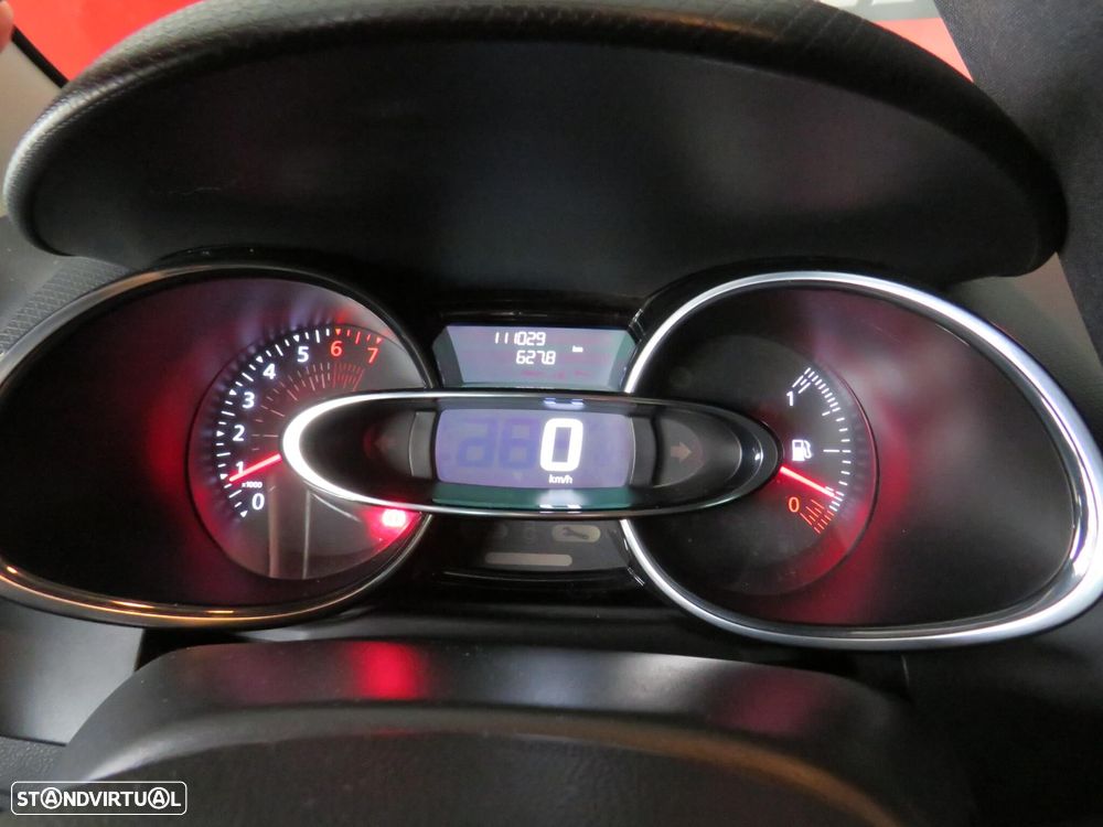 Renault Clio 0.9 TCe Limited - 17