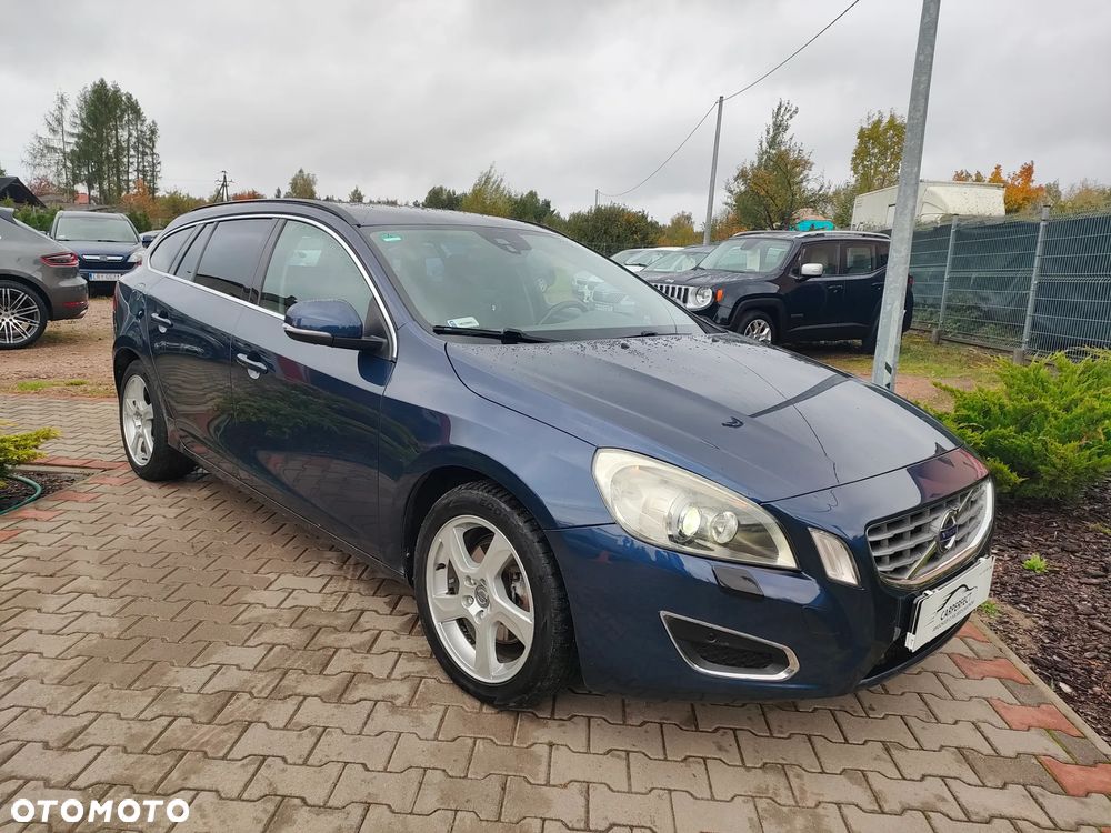 Volvo V60 D3 Geartronic Momentum - 8