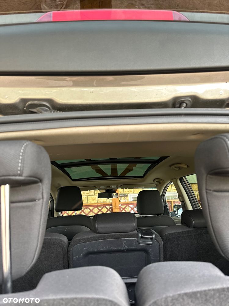 Kia Carens 1.7 CRDi M 7os EU6 - 19
