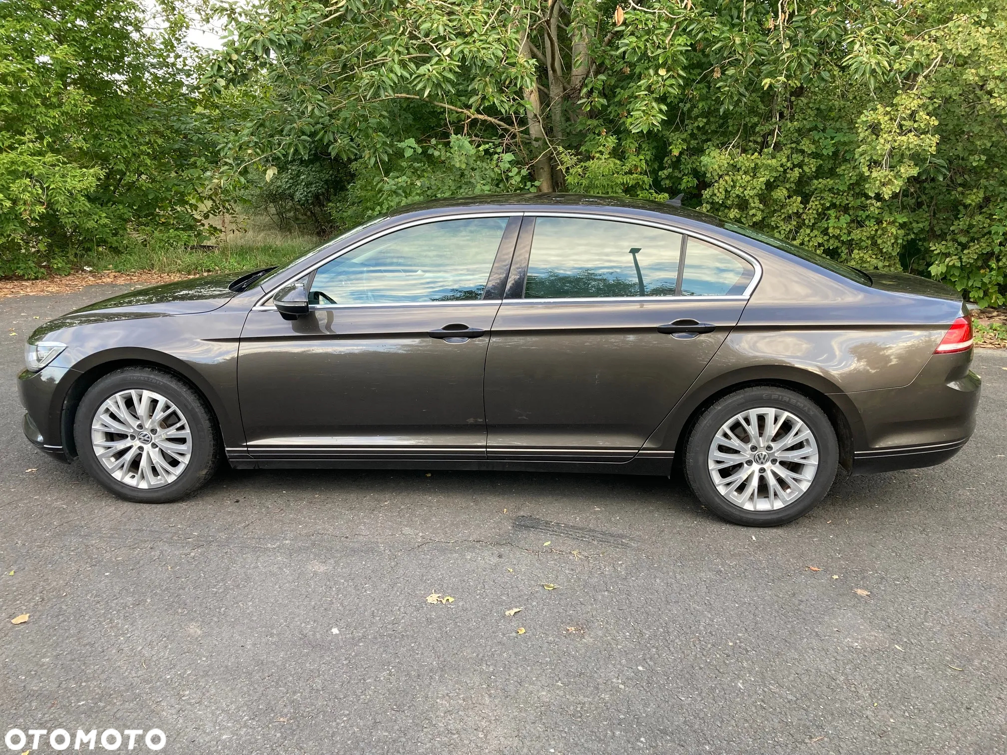 Volkswagen Passat 2.0 TDI BMT Comfortline DSG - 2