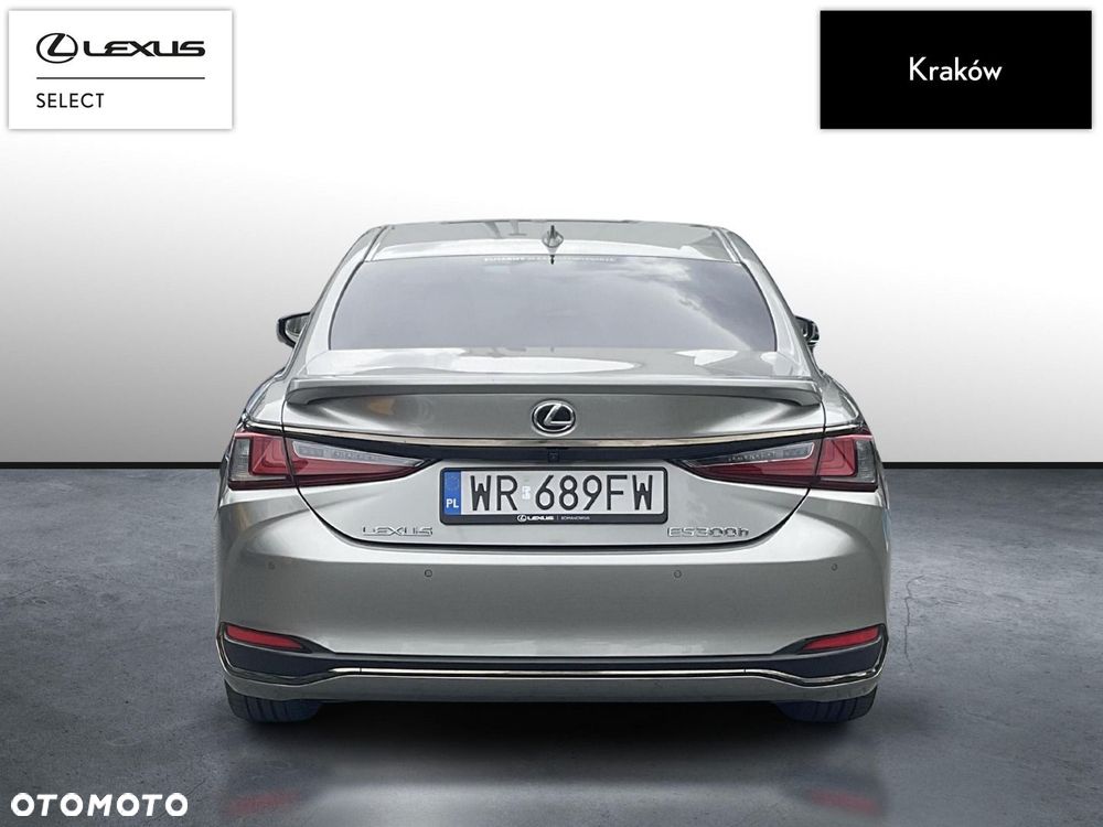 Lexus ES 300h F Sport Design - 4