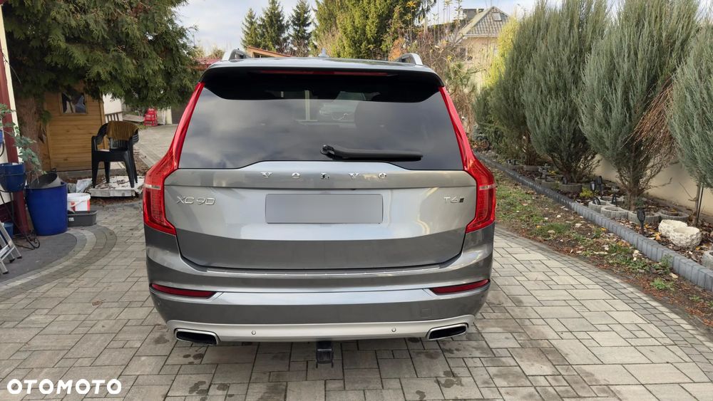 Volvo XC 90 T6 AWD Geartronic Momentum - 10
