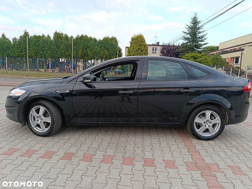 Ford Mondeo 1.6 Gold X Plus - 30