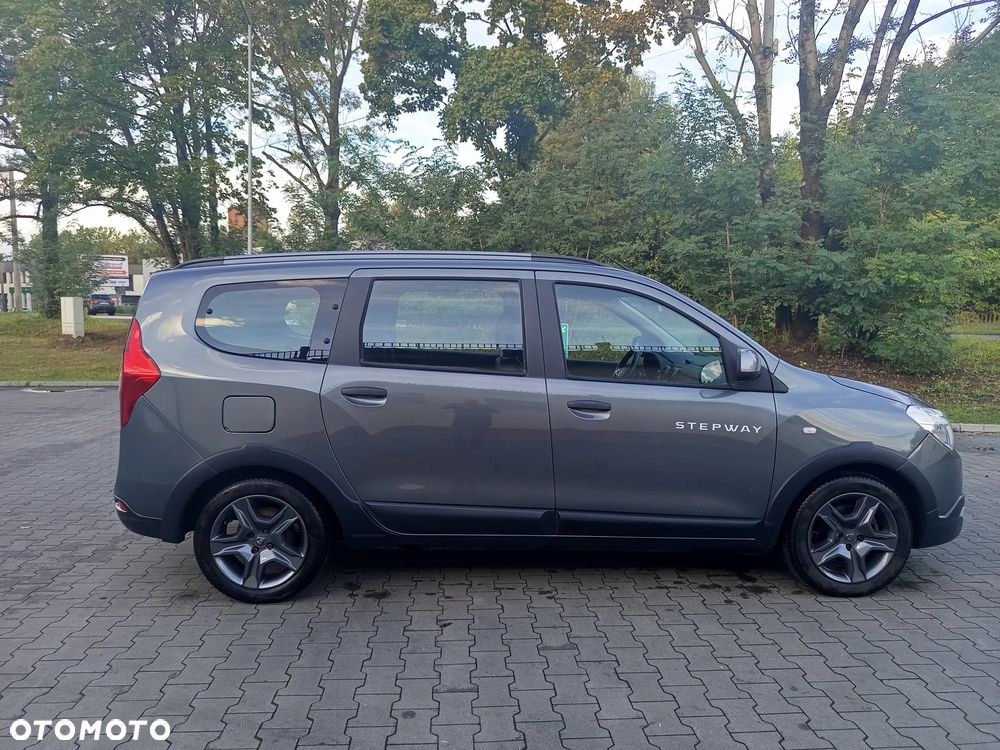 Dacia Lodgy 1.2 TCe Stepway S&S EU6 - 7