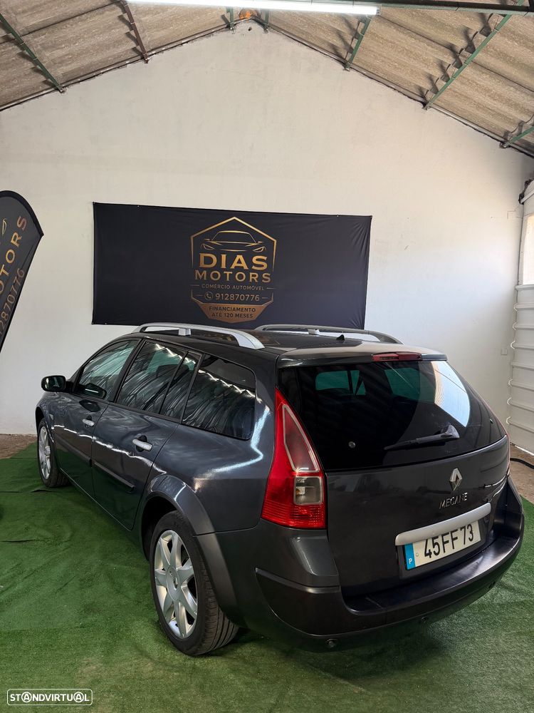 Renault Mégane Break 1.5 dCi Dynamique Luxe - 4