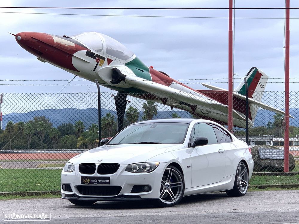 BMW 320 d Coupe Edição M - 1