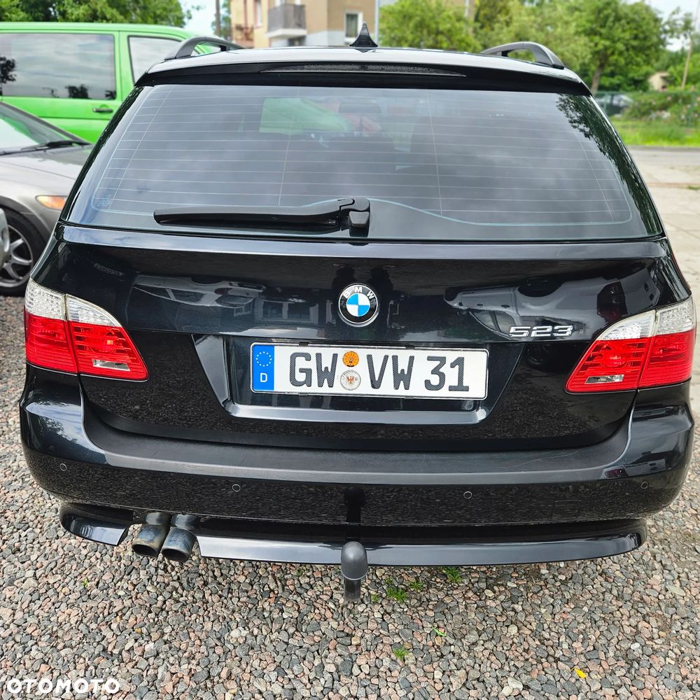 BMW Seria 5 523i Edition Exclusive - 9