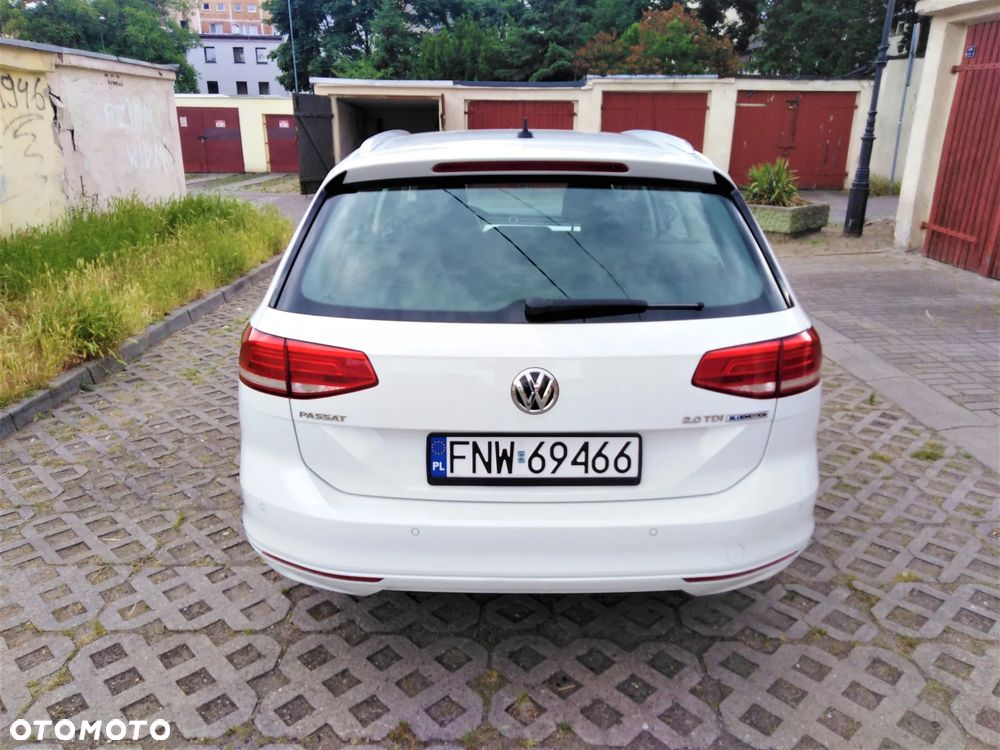 Volkswagen Passat Variant 2.0 TDI (BlueMotion Technology) Comfortline - 3