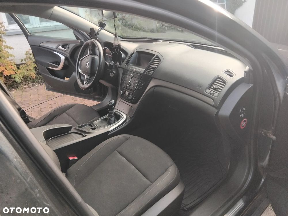 Opel Insignia - 15
