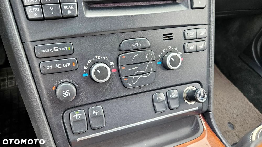 Volvo XC 90 D5 AWD Summum - 16