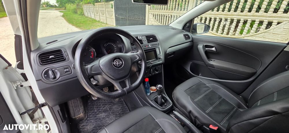 Volkswagen Polo - 5